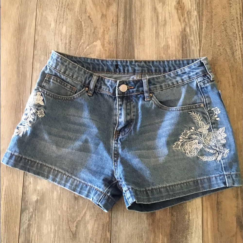 Francesca’s Decrorative Jean Shorts